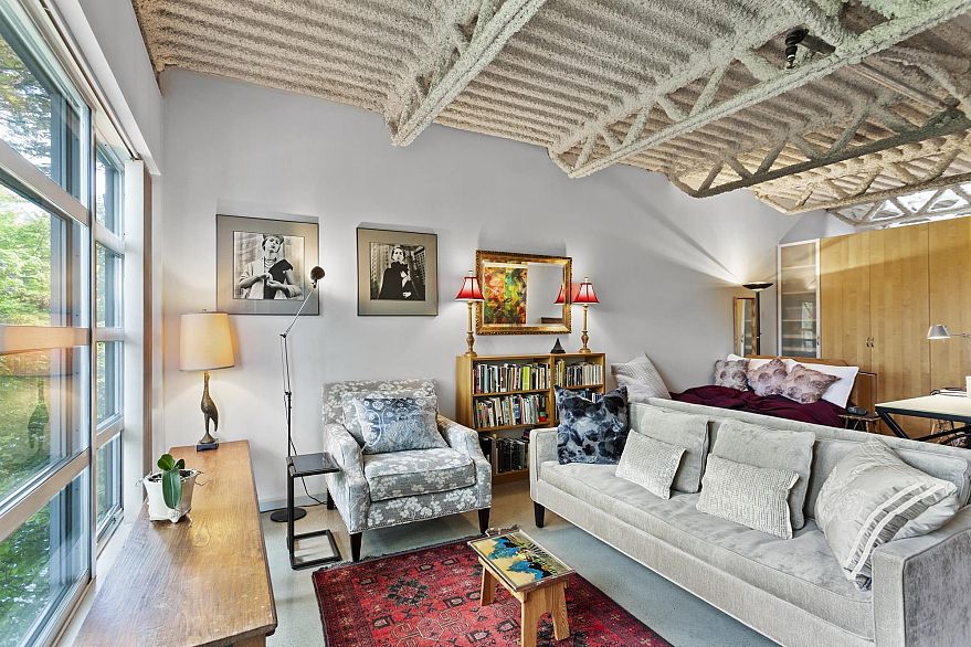 424 350 E 2nd Avenue