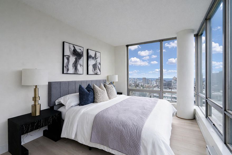 2806 1288 W Georgia Street