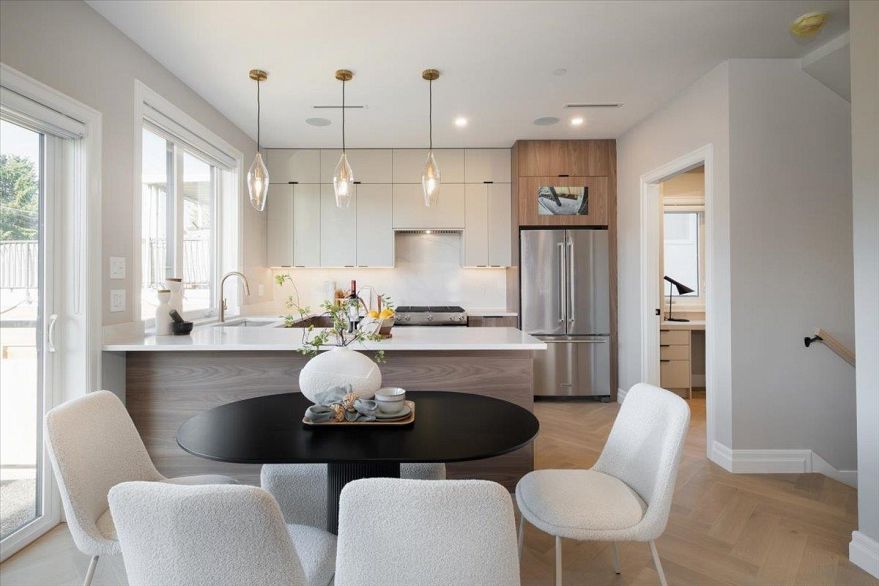 2 6061 Sherbrooke Street