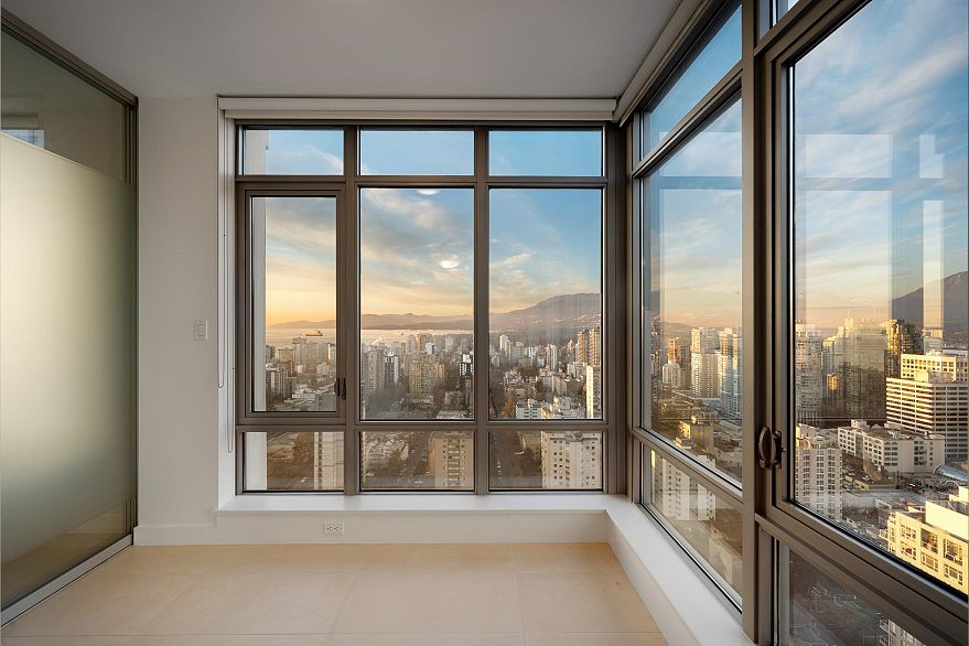 3406 1028 Barclay Street