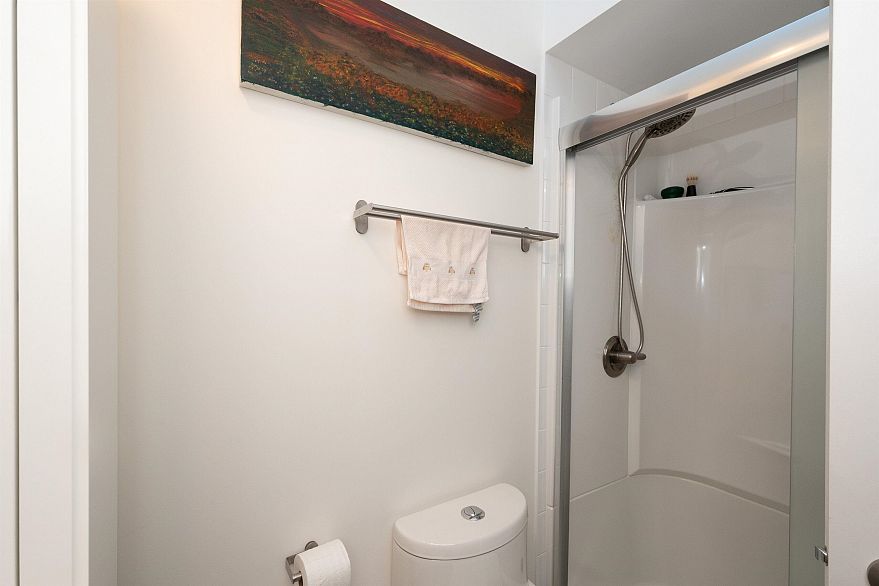 405 8775 Cartier Street