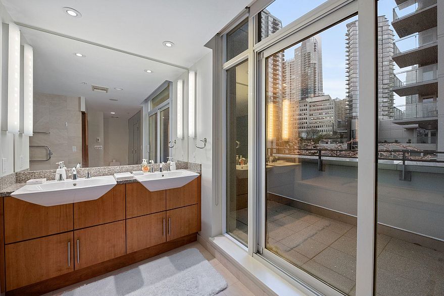 TH20 1281 W Cordova Street