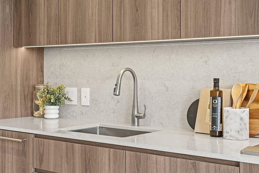 307 5212 Cambie Street