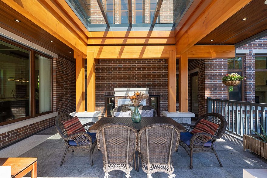 5937 Churchill Street