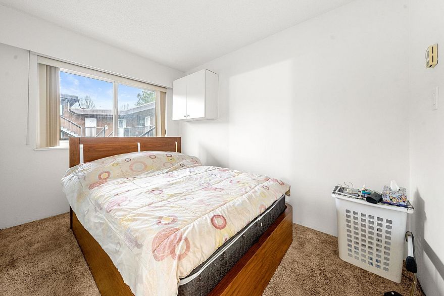204 3136 Kingsway