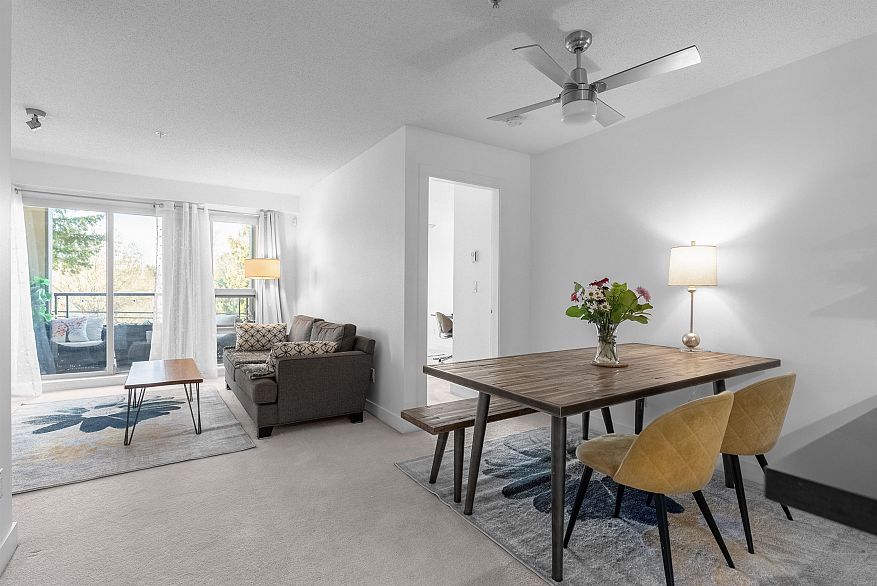 206 4550 Fraser Street