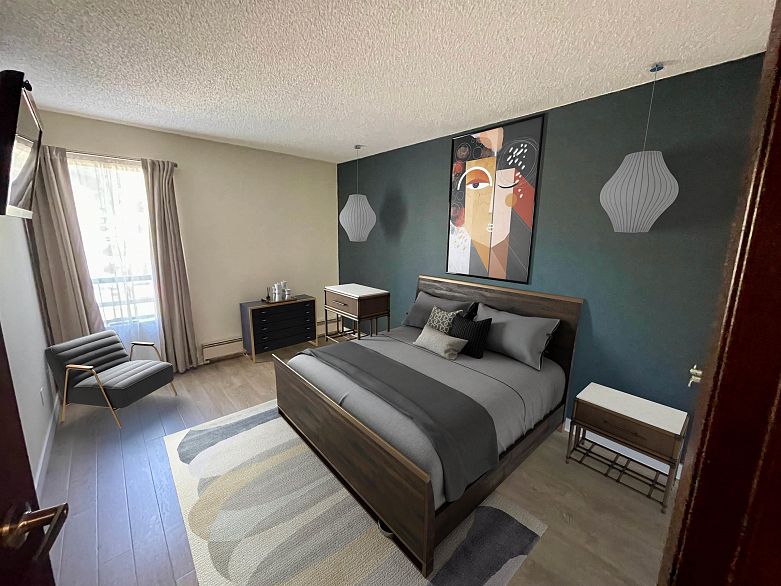 205 1515 E 5th Avenue