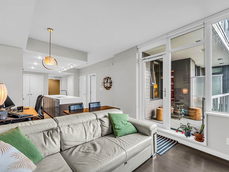 511 508 W 29th Avenue