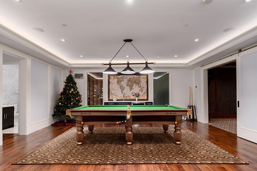 5937 Churchill Street