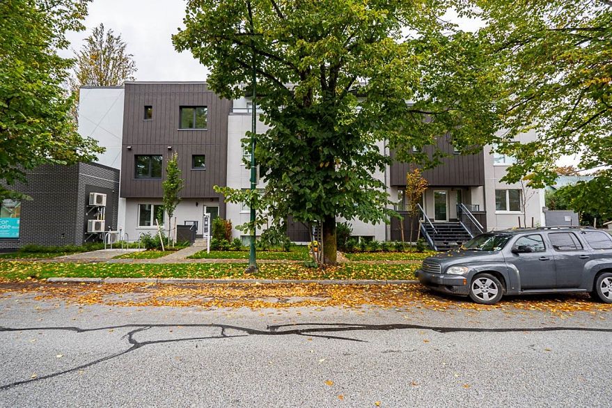 110 2085 E 1st Avenue