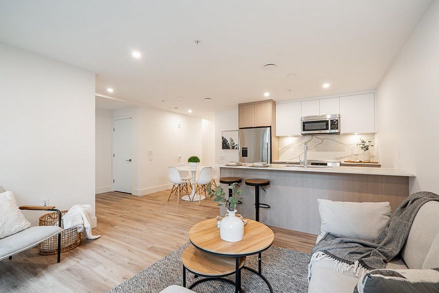 110 2085 E 1st Avenue