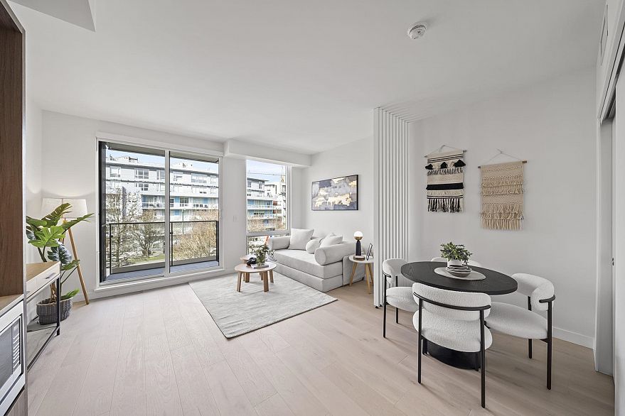 307 5212 Cambie Street