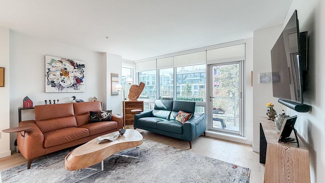 301 4988 Cambie Street