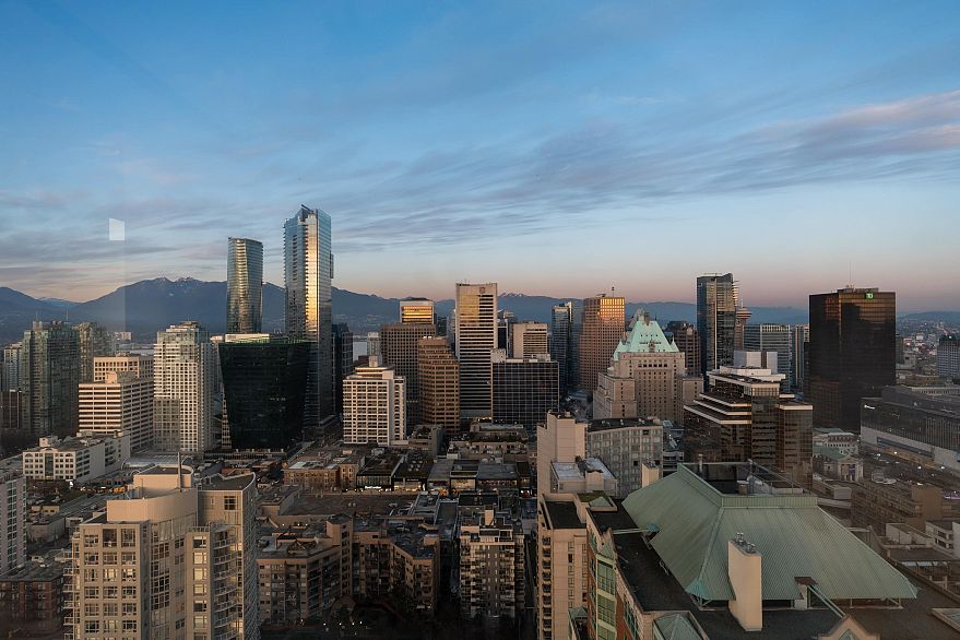 3406 1028 Barclay Street