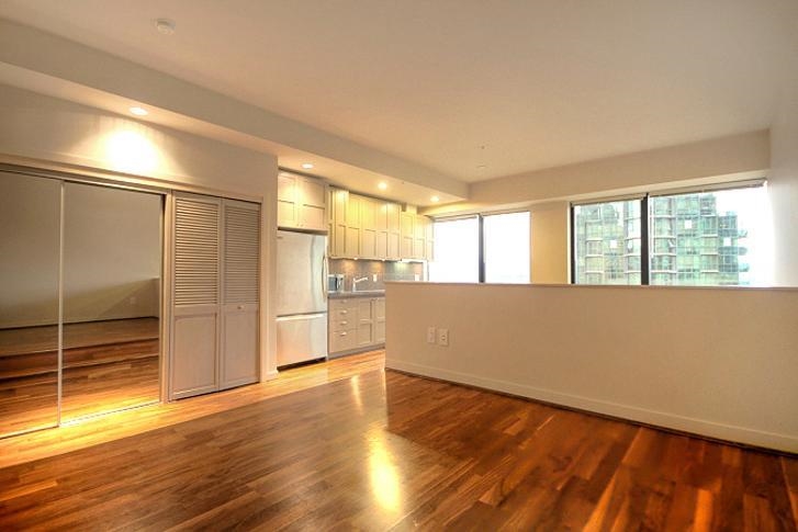 1405 1333 W GEORGIA STREET, Vancouver BC V6E 4V3