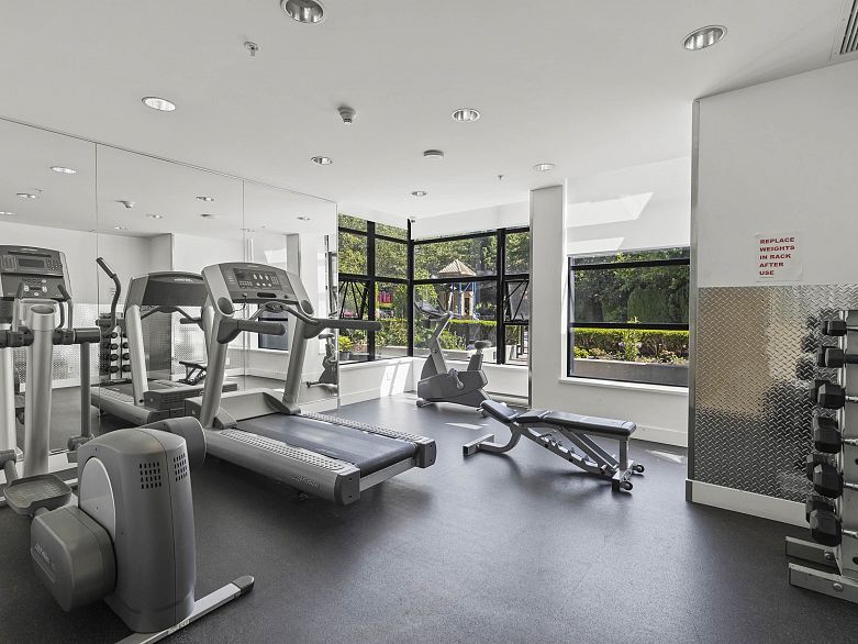 809 5380 Oben Street