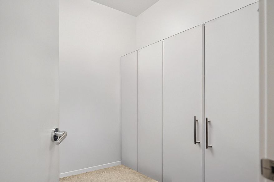 6 8589 Rivergrass Drive