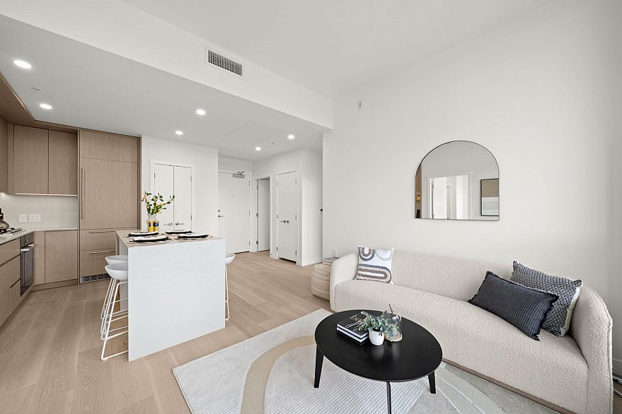 504 5212 Cambie Street