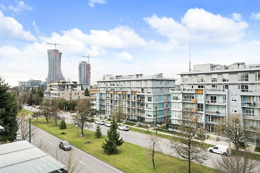 504 5212 Cambie Street