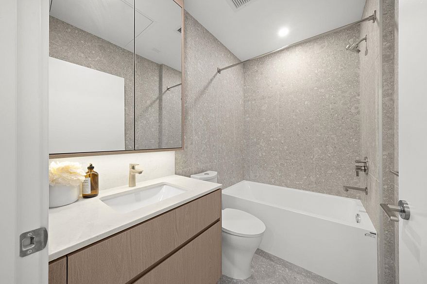 504 5212 Cambie Street