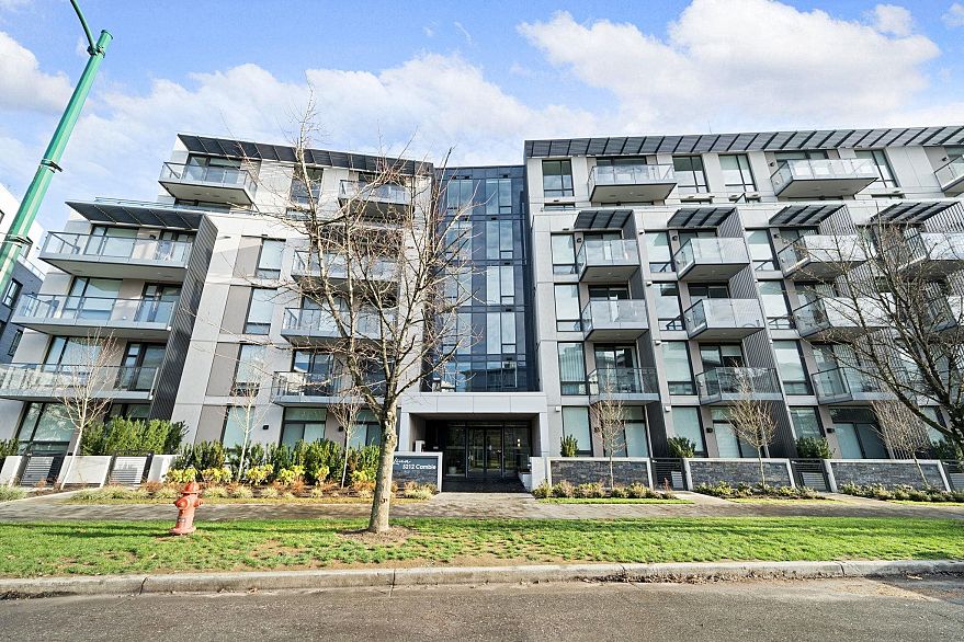 305 5212 Cambie Street