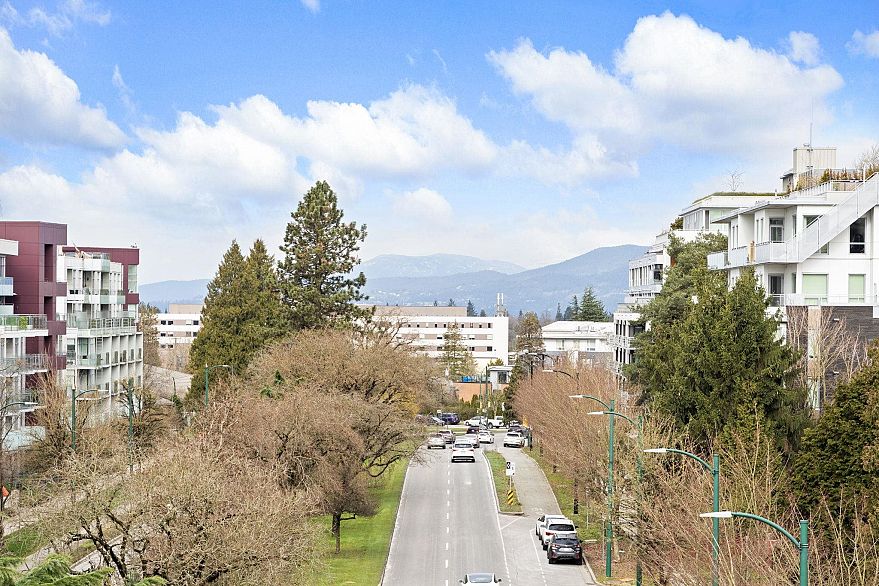 504 5212 Cambie Street