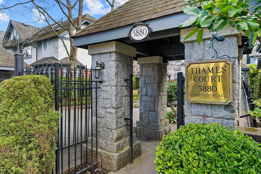 12 5880 Hampton Place