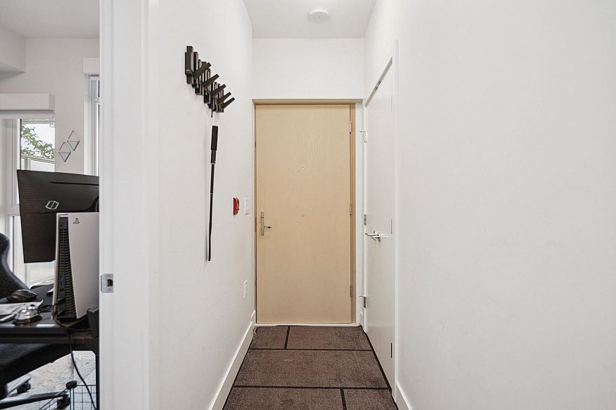 6 8589 Rivergrass Drive