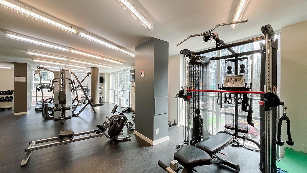 1706 1009 Harwood Street