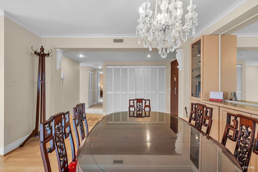 412 618 W 45th Avenue