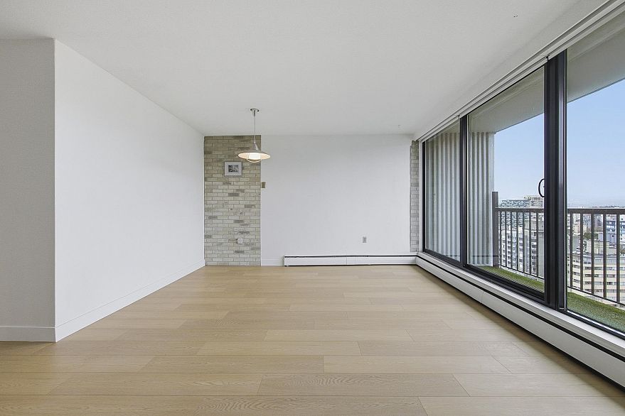 2103 1330 Harwood Street