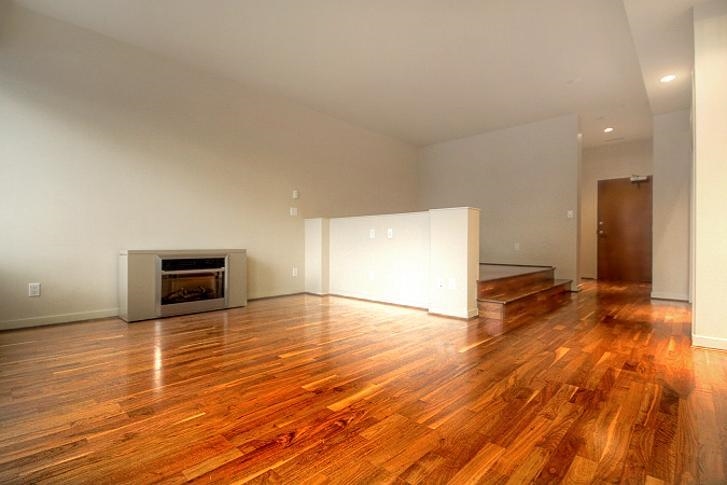 1405 1333 W GEORGIA STREET, Vancouver BC V6E 4V3