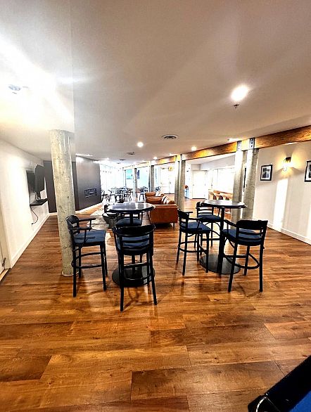 2178 E Kent Avenue South