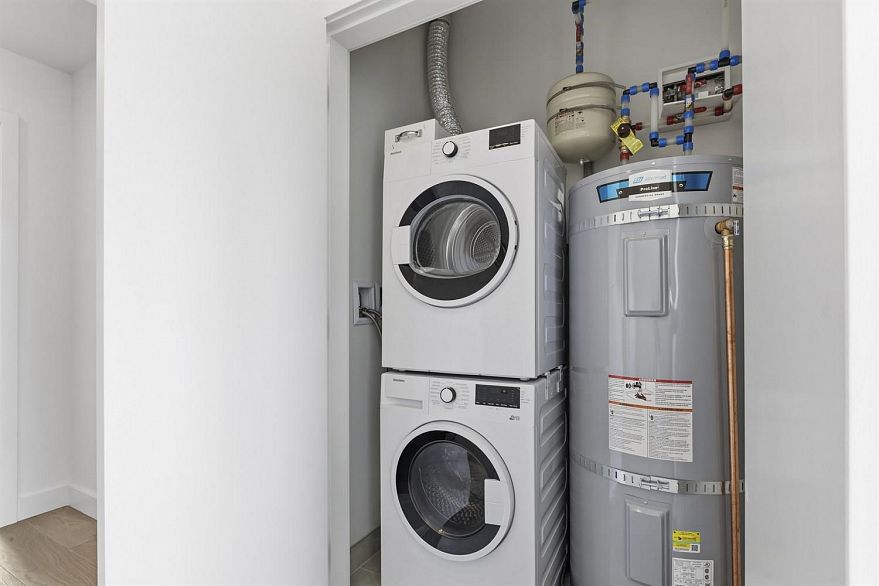 307 3590 W 39th Avenue