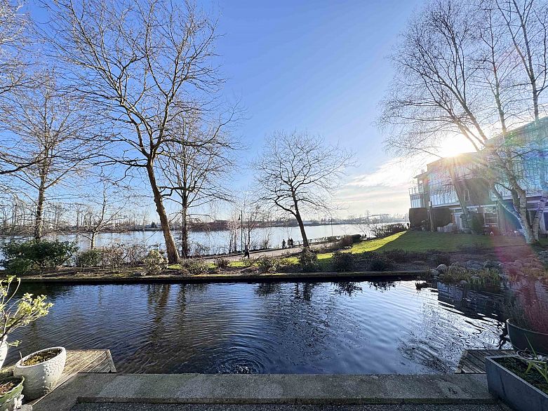 2178 E Kent Avenue South