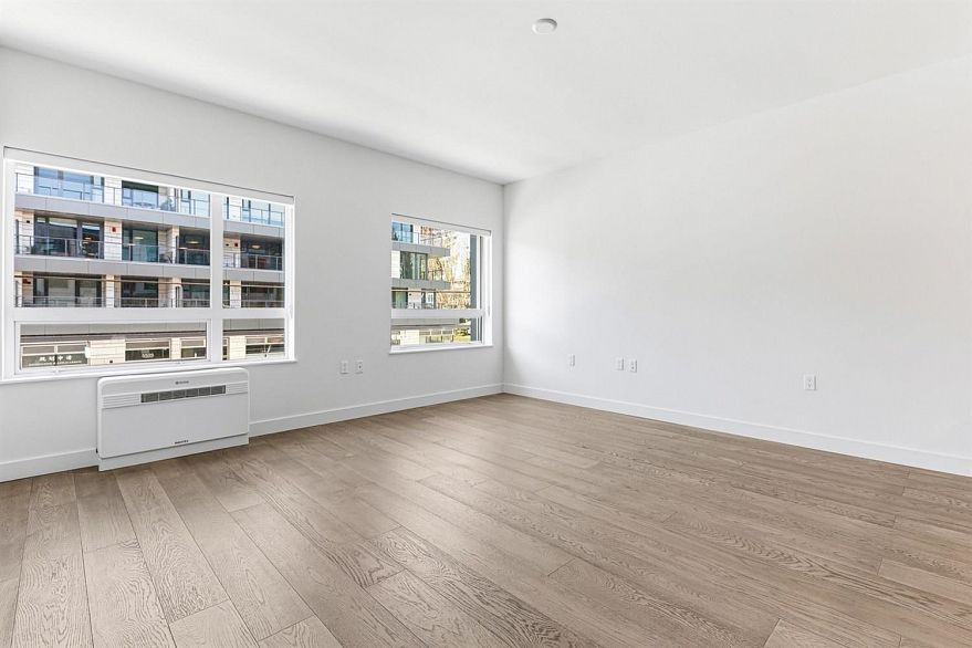 203 3590 W 39th Avenue