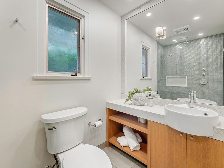 1973 Stephens Street