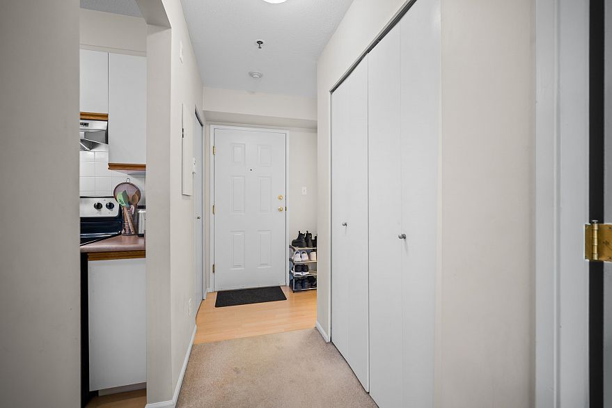 204 3168 Laurel Street