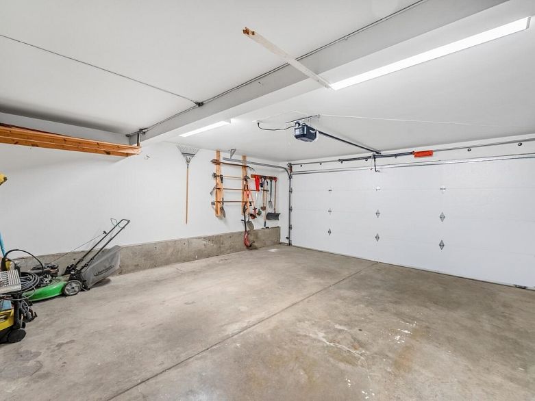 1973 Stephens Street