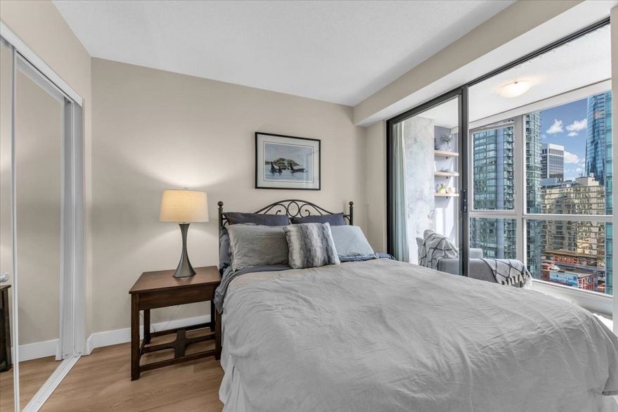 2011 1331 Alberni Street