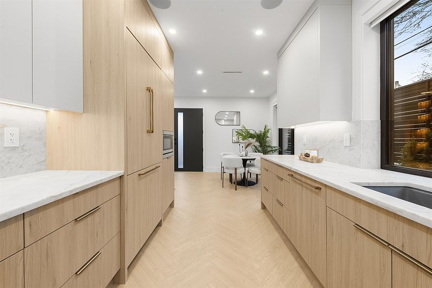 2 3393 Victoria Drive