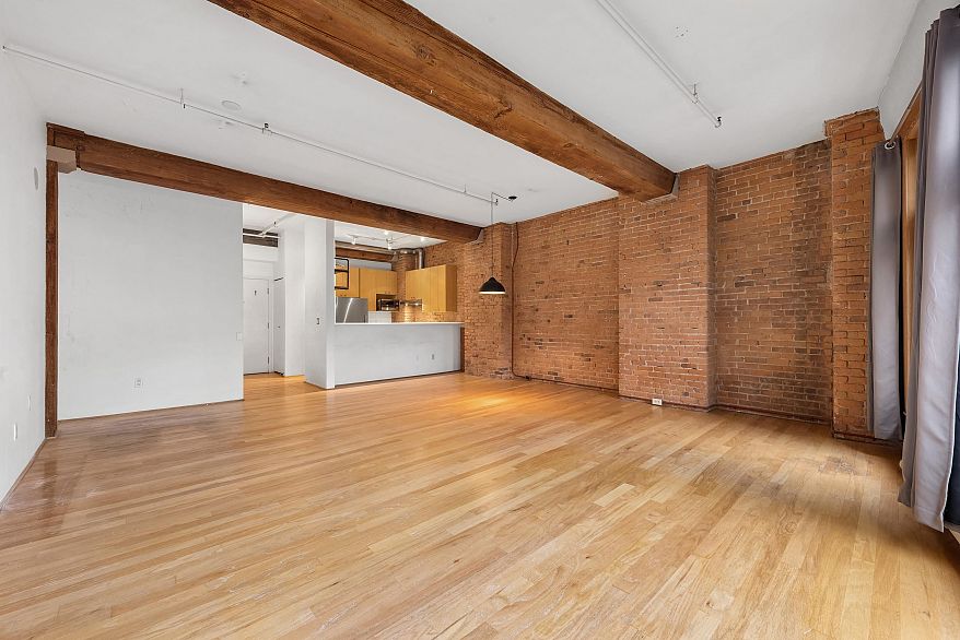 406 518 Beatty Street