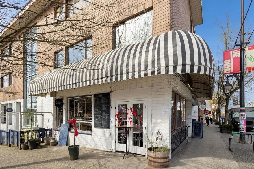 2 3393 Victoria Drive