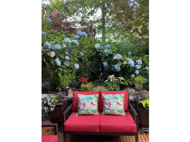 102 736 W 14th Avenue