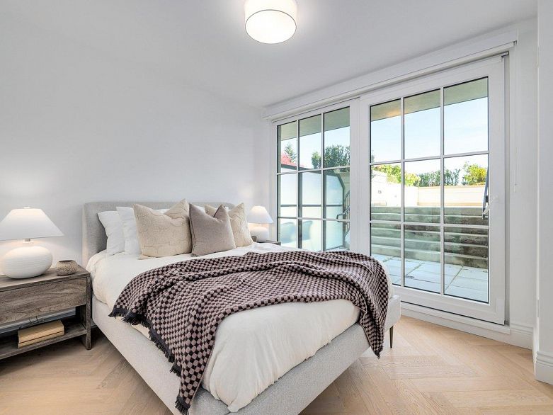 203 2096 W 47th Avenue