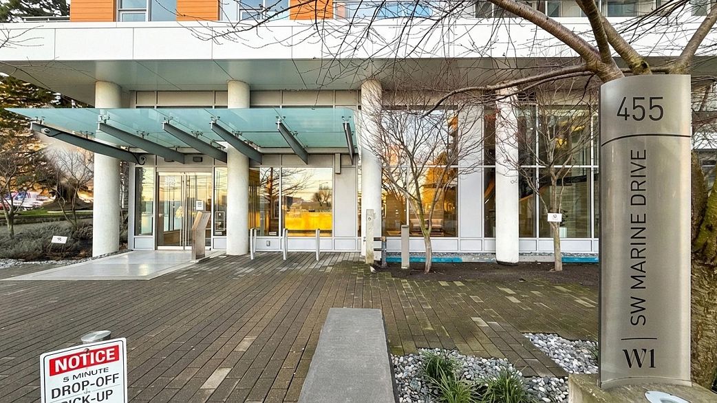 606 455 SW Marine Drive