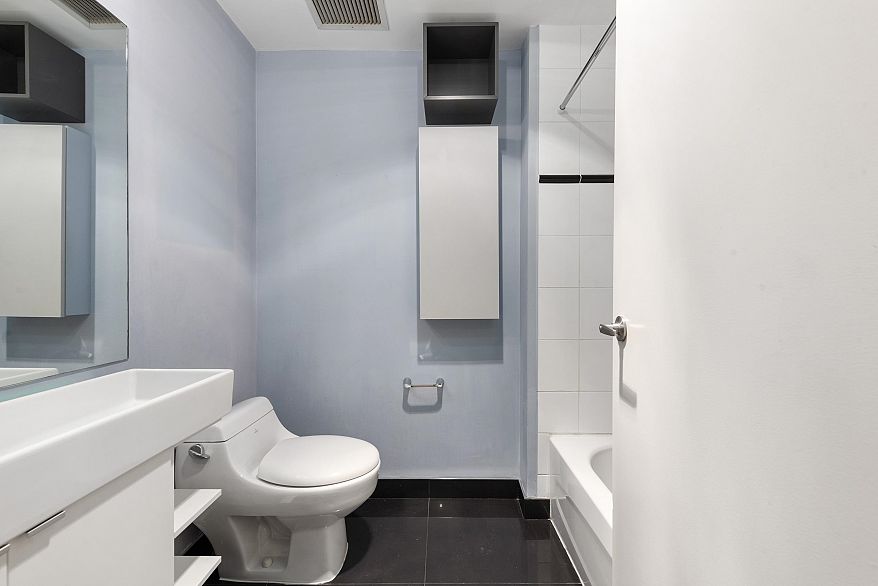 406 518 Beatty Street