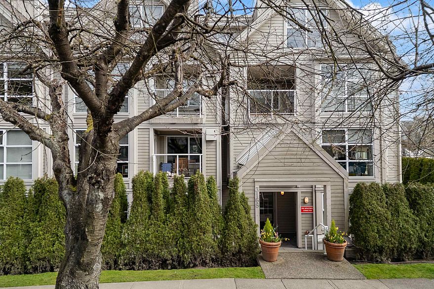 204 3168 Laurel Street