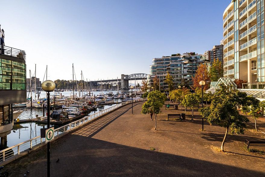 2809 1480 Howe Street