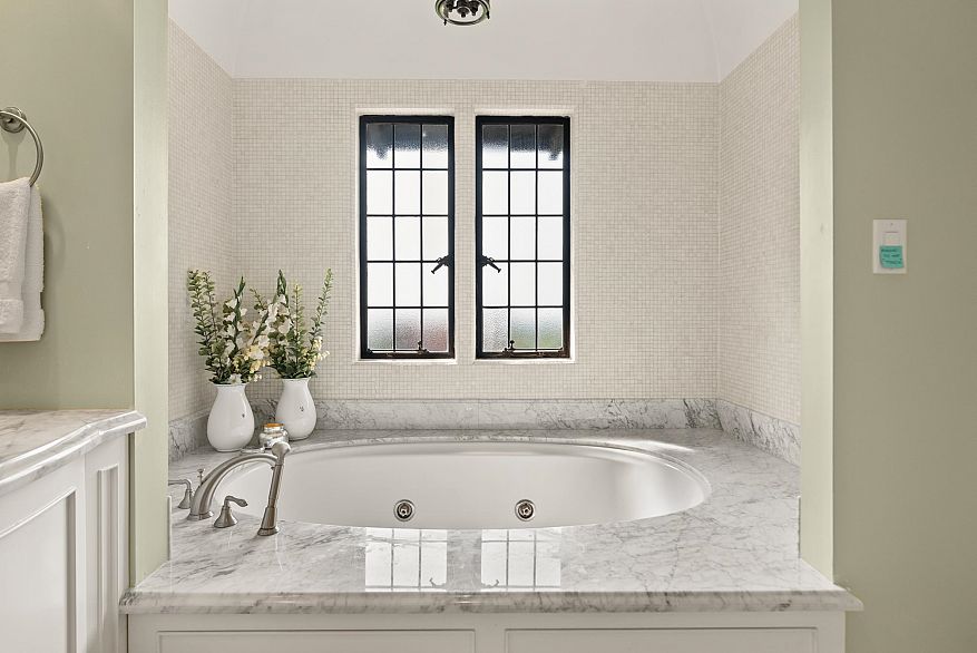 2206 SW Marine Drive